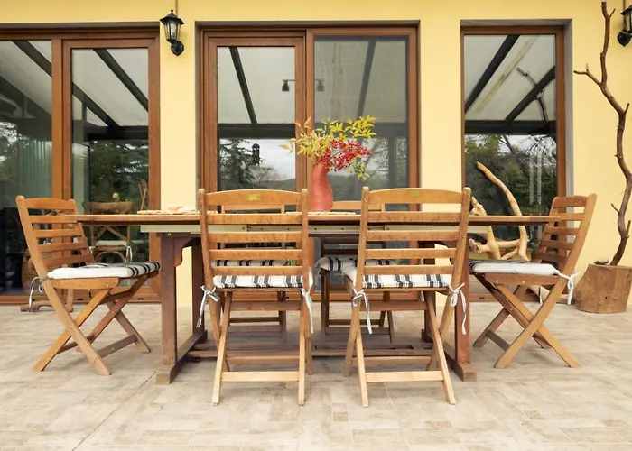 Friend House